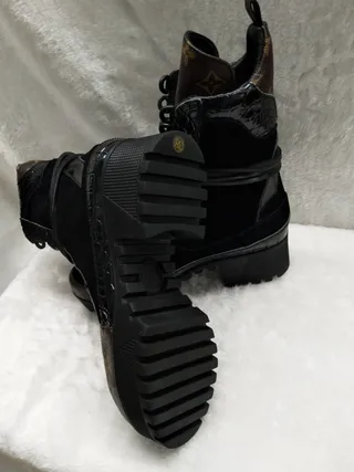 Louis Vuitton Le Cagole Negro Marrón Suela de Plataforma Lona Monograma Bota de Dedo Botas de Tobillo 5