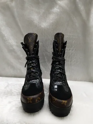 Louis Vuitton Le Cagole Negro Marrón Suela de Plataforma Lona Monograma Bota de Dedo Botas de Tobillo 8