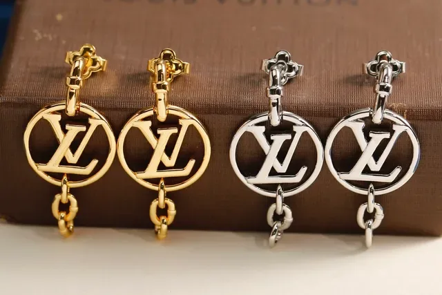 Louis Vuitton LV Circle Monogram Dangling Earrings 2