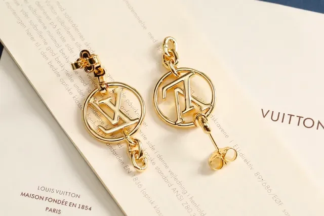 Louis Vuitton LV Circle Monogram Dangling Earrings 4