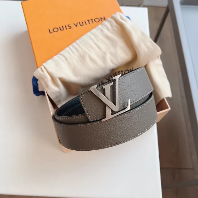 Louis Vuitton LV Initiales Gray Black Grained Interlocking Buckle Leather Belt 8