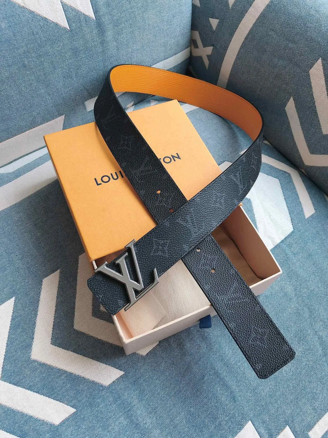 Louis Vuitton LV Initiales Monogram Leather Belt 3