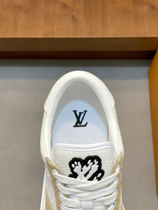Louis Vuitton LV Trainer Beige White Monogrammed Canvas Contrast-Panel Construction Lifestyle Sneakers 4