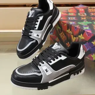 Louis Vuitton LV Trainer Negro Plata Multicapa Cuero Y Sintético Superior Monogramado Paneles Laterales Zapatos Lifestyle