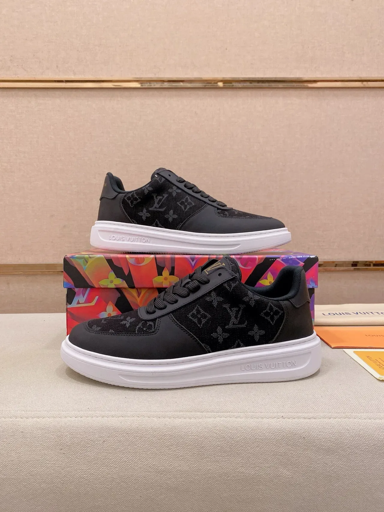 Louis Vuitton LV Trainer Black White Monogram Canvas Upper Leather Overlays Lifestyle Sneakers 7