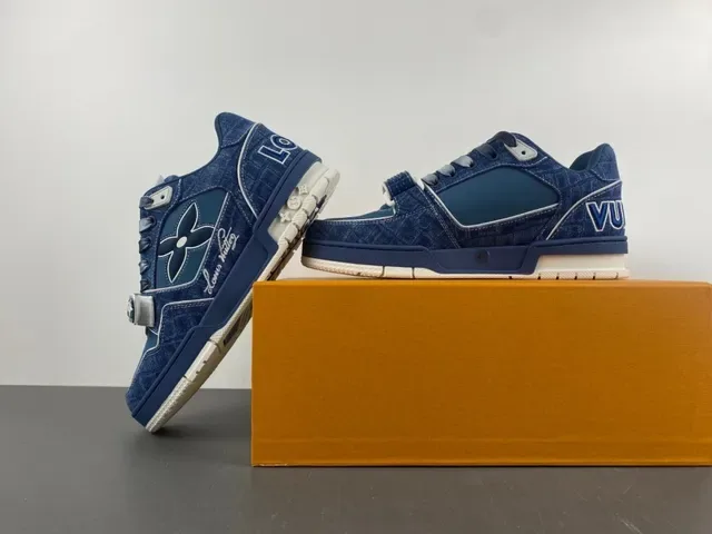 লুইস ভিটন LV Trainer নীল নেভি ডেনিম উপর Monogram ফুল ওভারলে লাইফস্টাইল স্নিকার্স 14