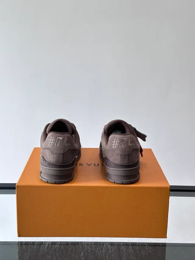 Louis Vuitton LV Trainer Marron Beige Daim Haut Estructuré Gomme Semelle Milieu Sneakers Lifestyle 3