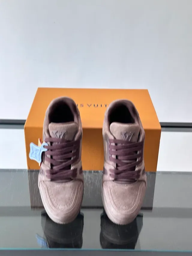 Louis Vuitton LV Trainer Marron Beige Daim Haut Estructuré Gomme Semelle Milieu Sneakers Lifestyle 4