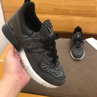 Louis Vuitton LV Entrenador Gris Blanco Superior de Tejido Suela Media Esculpida Sneakers Estilo de Vida