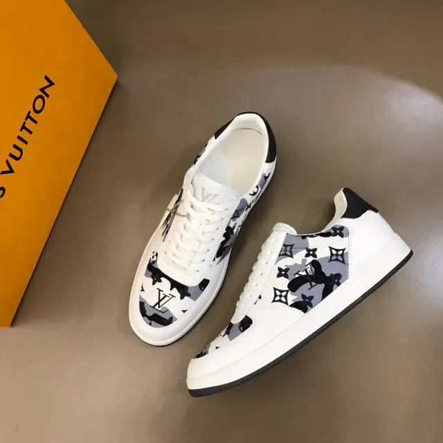 لويس فتون LV Trainer أبيض وأسود منخفض الارتفاع مطبوع كاموفلاج ستايل حياة 8