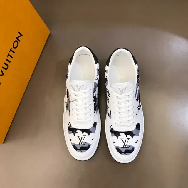 لويس فتون LV Trainer أبيض وأسود منخفض الارتفاع مطبوع كاموفلاج ستايل حياة 9