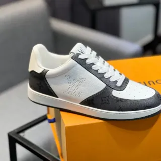Louis Vuitton LV Trainer White Black Low-Top Mixed-Material Lifestyle Sneakers
