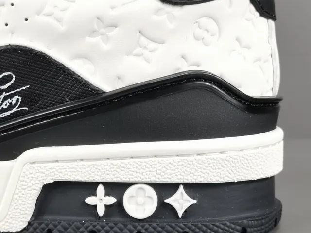 Louis Vuitton LV Trainer White Black Monogram-Embossed Leather Two-Tone Lifestyle Sneakers 7