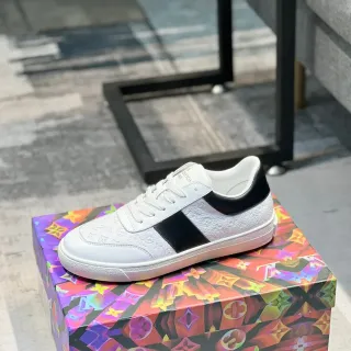 Louis Vuitton LV Trainer Blancas Negras Cuero Texturizado con Monograma Rayas Contrastantes en el Lateral Zapatillas Lifestyle