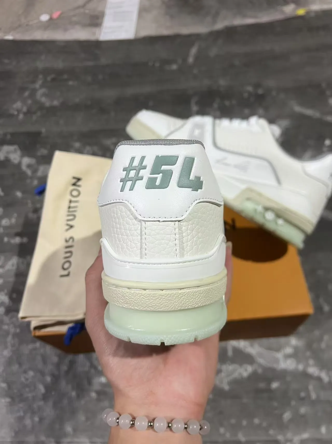 Louis Vuitton LV Trainer White Green Layered Leather And Synthetic Upper Cursive Signature Detail Lifestyle Sneakers 8