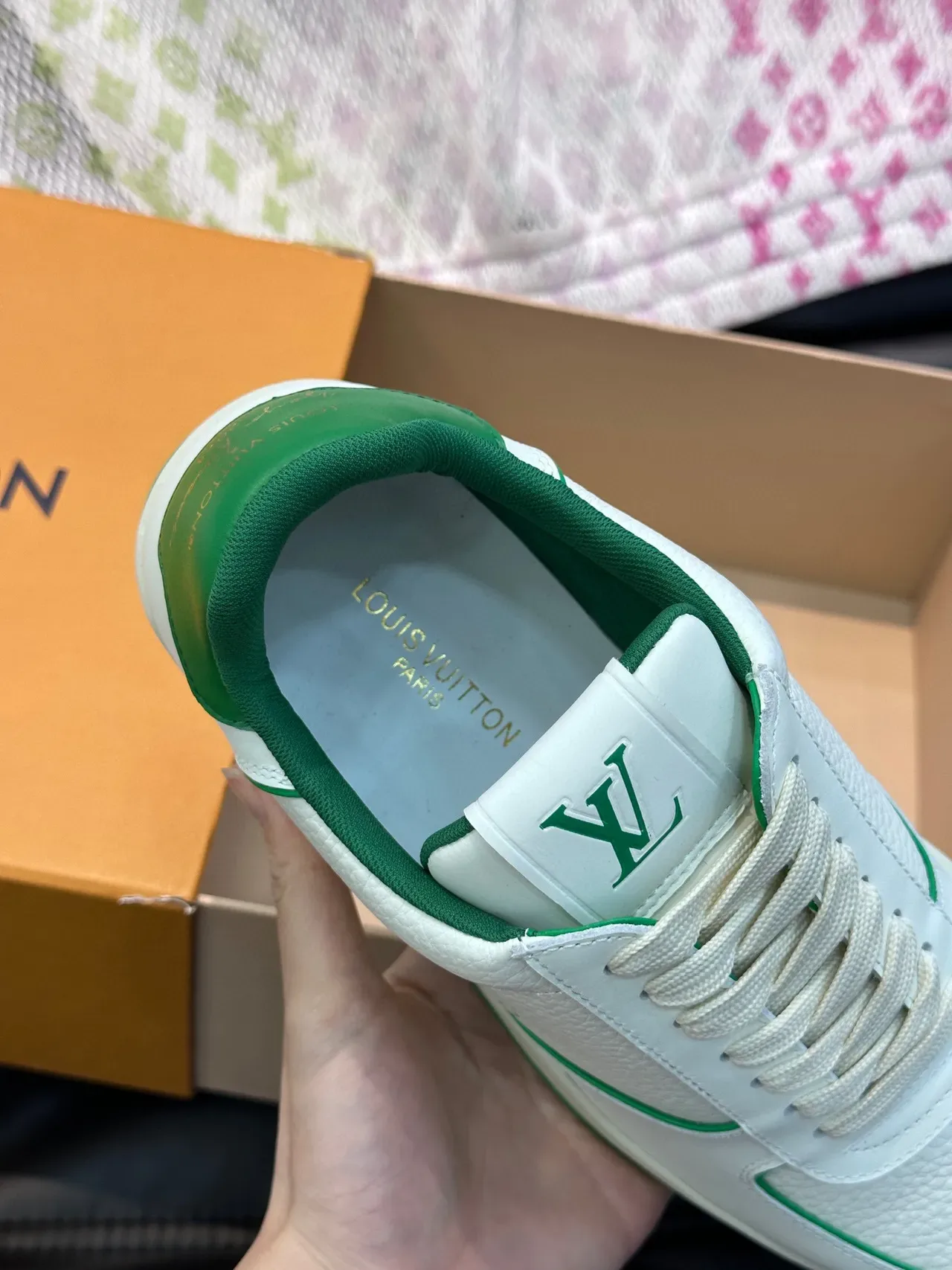 Louis Vuitton LV Trainer 白绿 颗粒皮革鞋面 对比缝线 生活休闲运动鞋 3