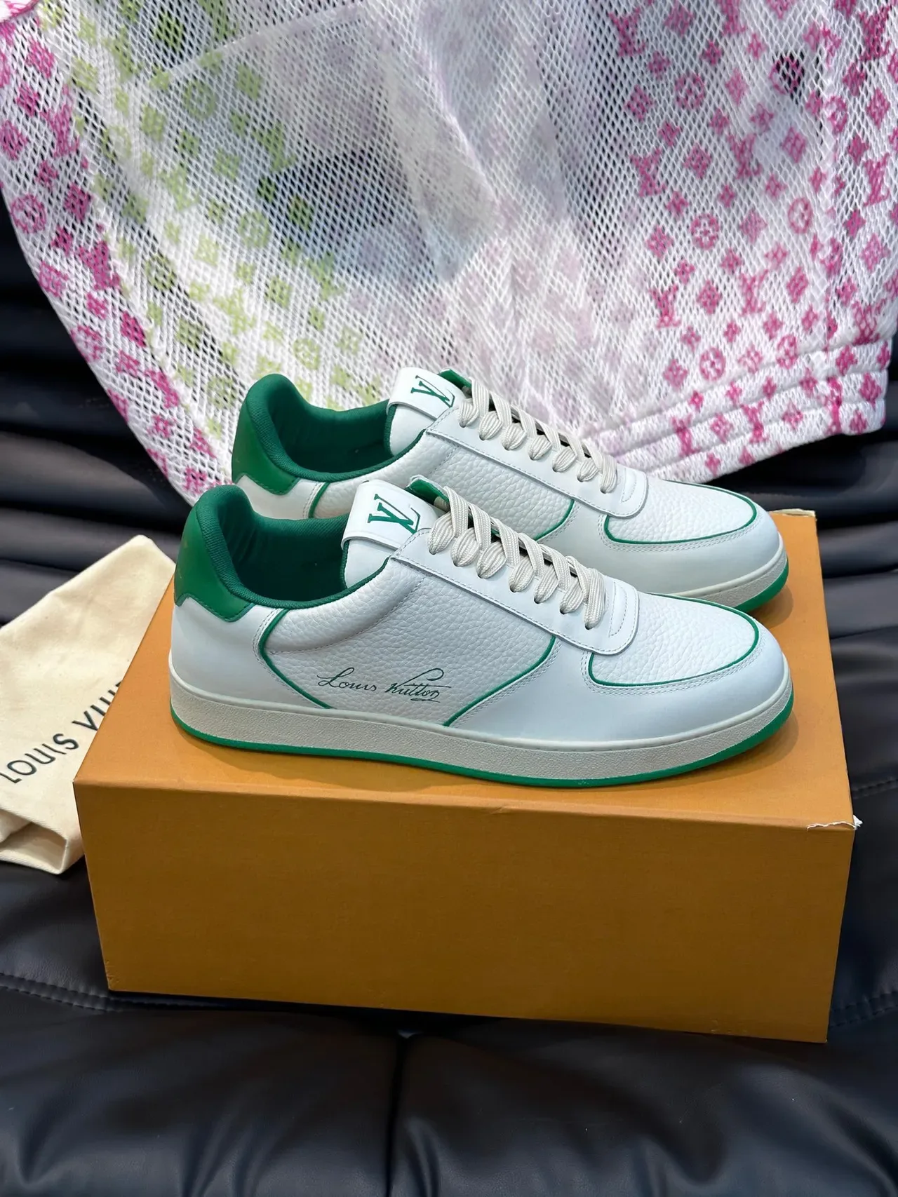 Louis Vuitton LV Trainer 白绿 颗粒皮革鞋面 对比缝线 生活休闲运动鞋 8