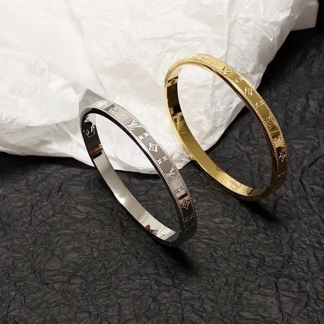 Louis Vuitton Monogram Bangle Gold Black Beaded-Edge Bracelet 7