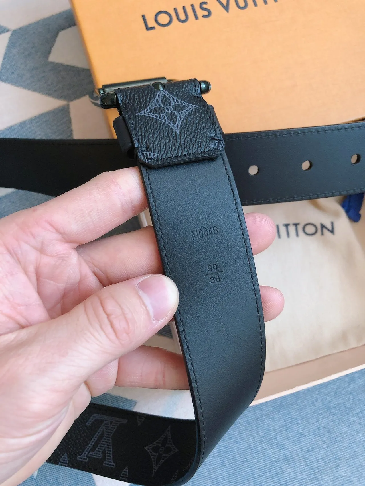 Louis Vuitton Monogram Black Gray Textured Leather Belt 6