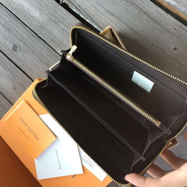 Carteira Louis Vuitton Monogram Canvas com zíper longa 3