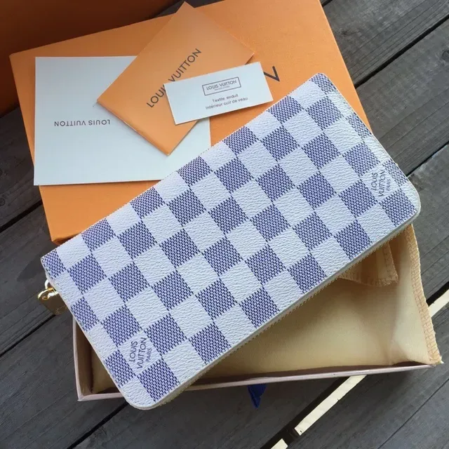 Carteira Louis Vuitton Monogram Canvas com zíper longa 14