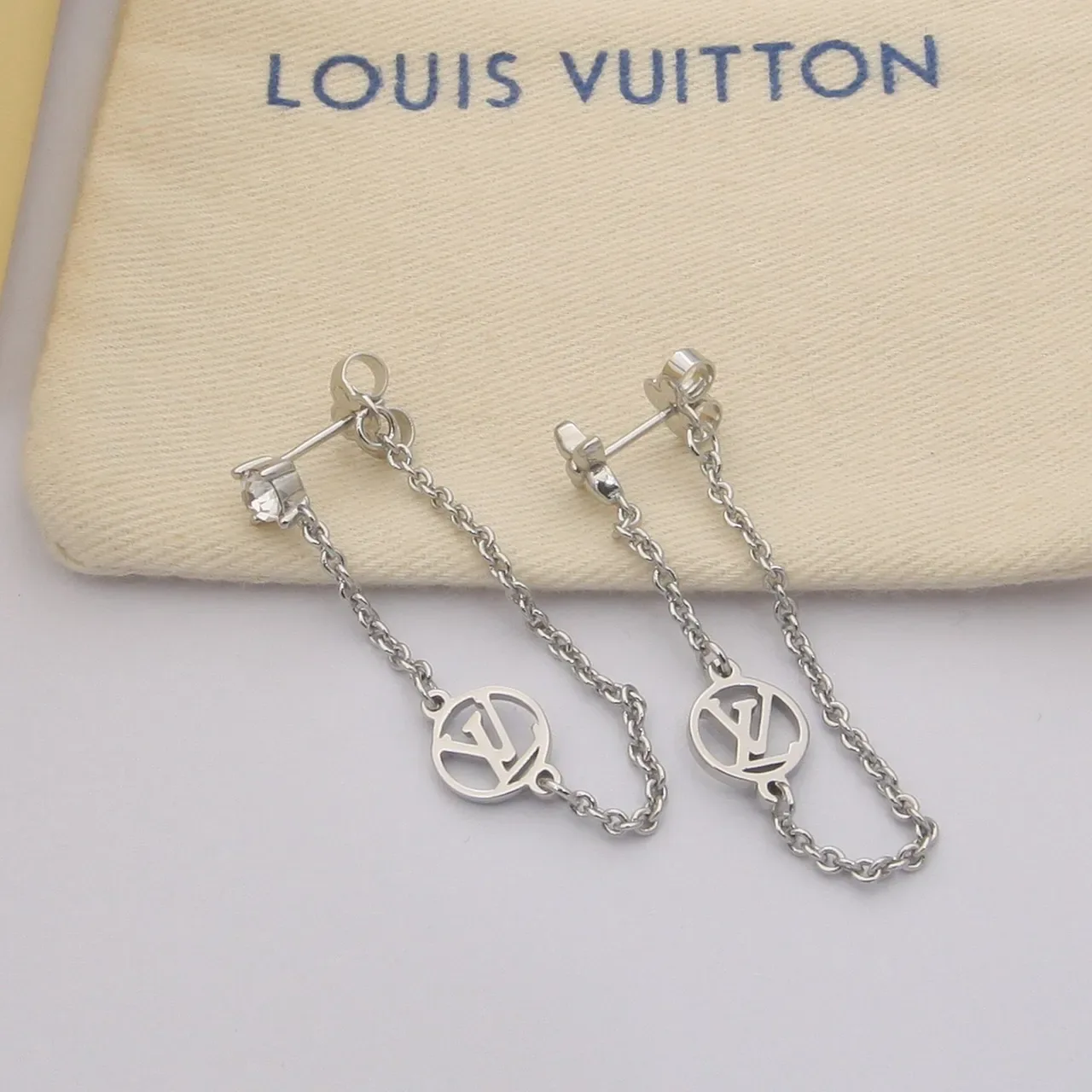 Louis Vuitton Monogram Chain Gold Silver Dangling Pendant Earrings 7