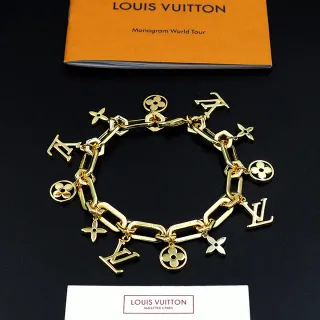 Louis Vuitton Monogram Pulsera Encanto Metal Dorado