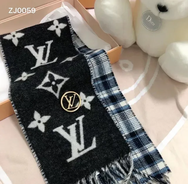 Louis Vuitton Monogram Broche Circulaire en Or Métal Poli 3