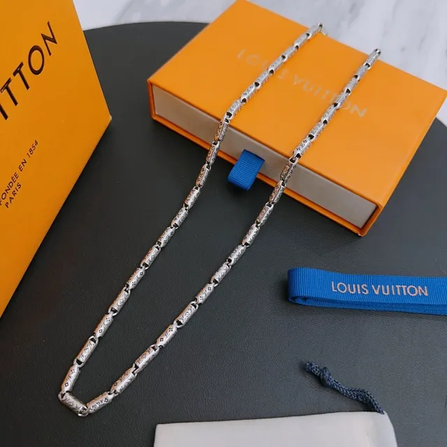 Louis Vuitton Monogram-Embossed Floral Link Necklace 3