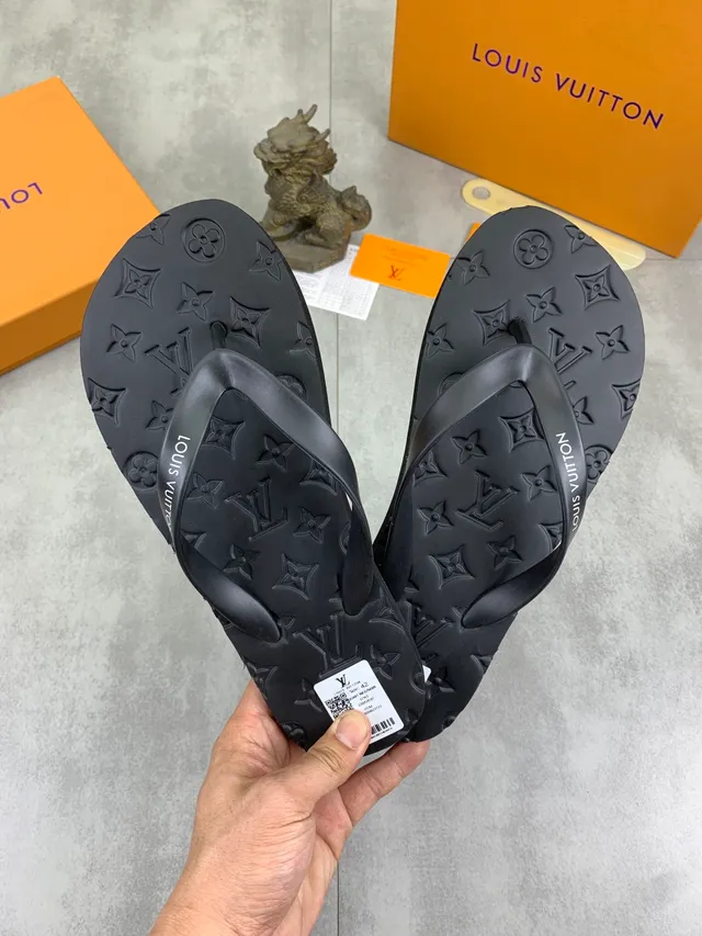 Louis Vuitton Monogram-Embossed Thong Slippers 7