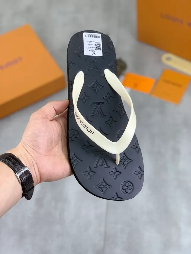 Louis Vuitton Monogram-Embossed Thong Slippers 12