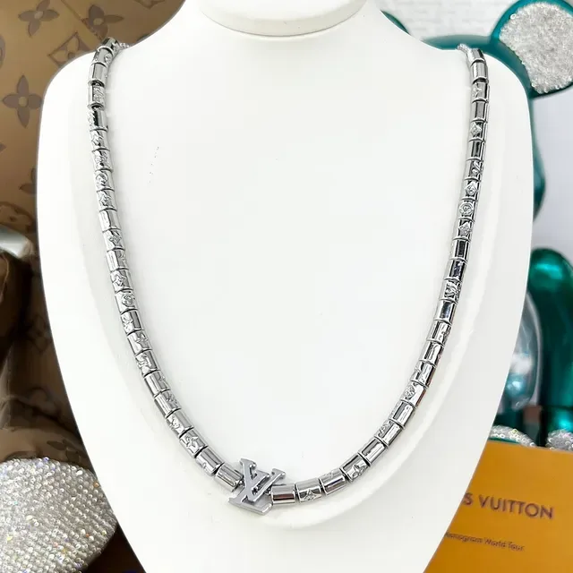 Louis Vuitton Monogram Engraved Link Chain Necklace 9
