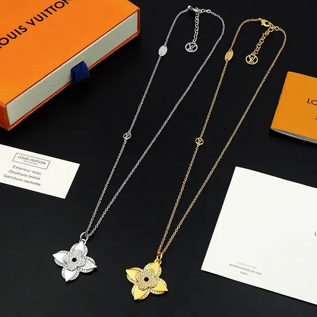 Louis Vuitton Monogram Flower Pavé Crystal Silver-Tone Necklace 7