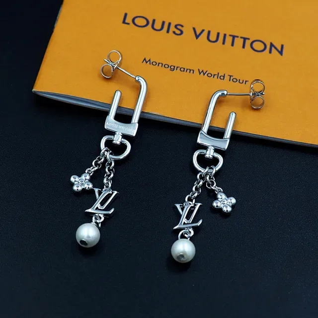 Louis Vuitton Monogram Flower Pearl Drop Earrings 4