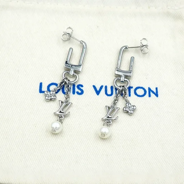 Louis Vuitton Monogram Flower Pearl Drop Earrings 8