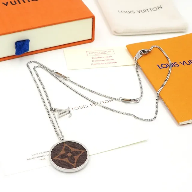 Louis Vuitton Monogram Medallion Necklace Brown Canvas Gold Silver Rose Gold Necklaces 7