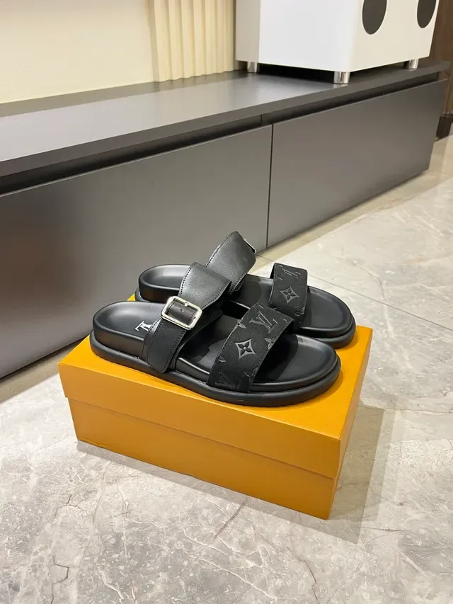 Louis Vuitton Monogram Two-Strap Slide Casual Sandals 17