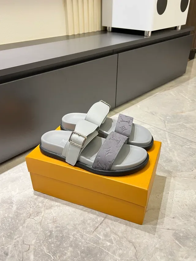 Louis Vuitton Monogram Two-Strap Slide Casual Sandals 18