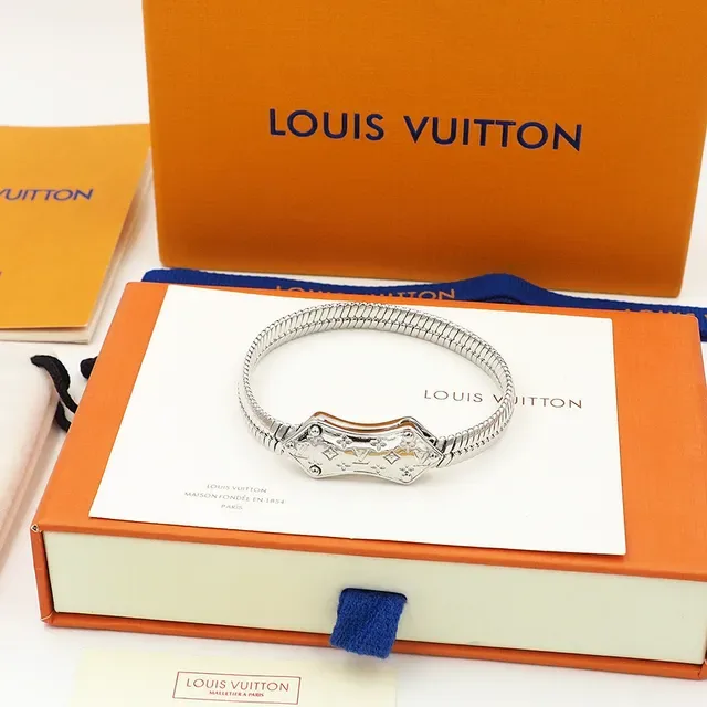 Louis Vuitton Nanogram Twisted Rope Monogram Gold Bracelet 7