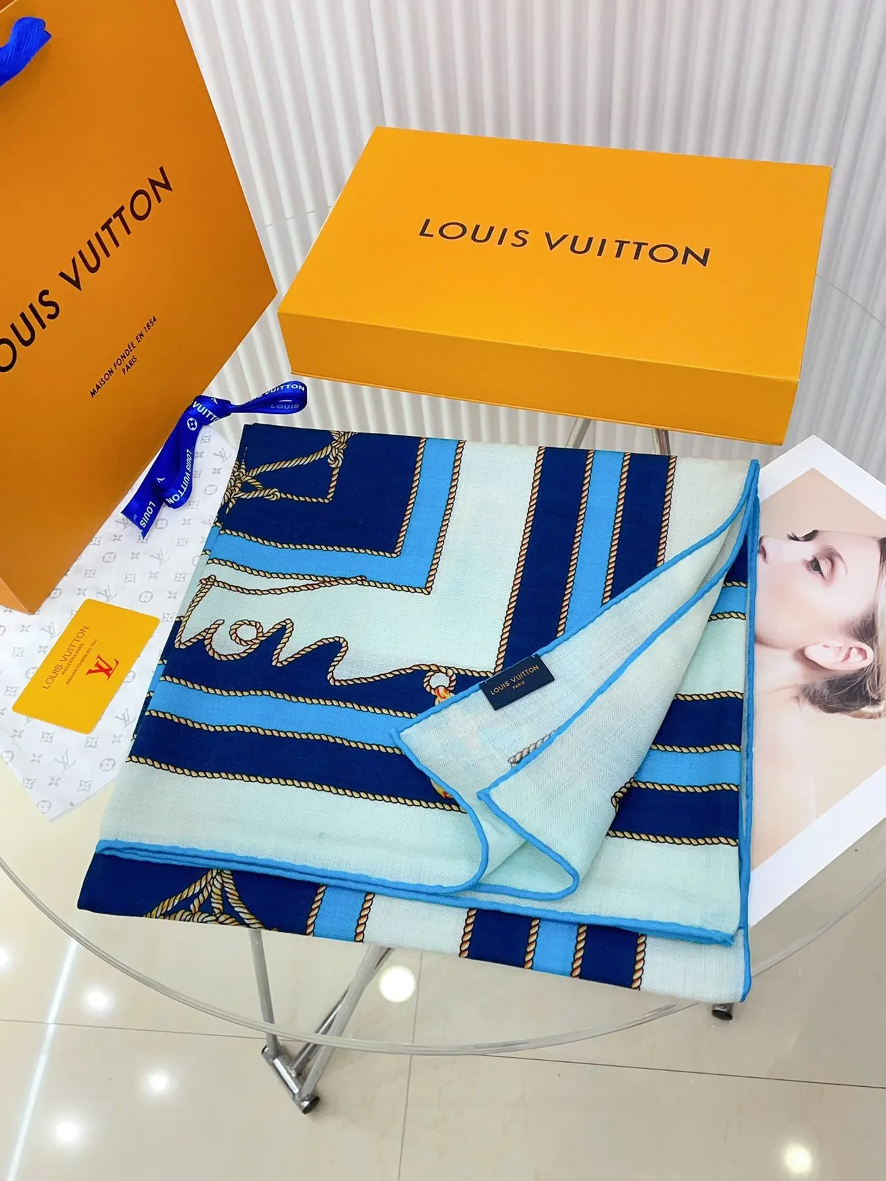 Louis Vuitton Écharpe de Soie à Motif Corde Nautique 5