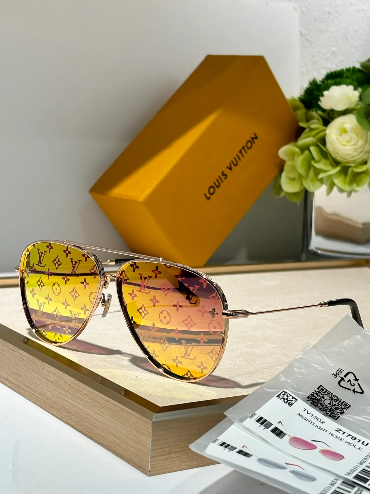 Louis Vuitton Nightlight Gold Violet Aviator Sunglasses 4