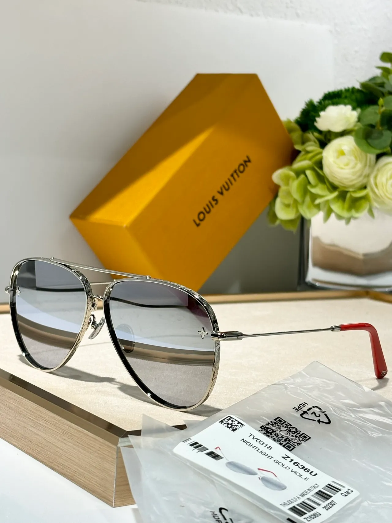 Louis Vuitton Nightlight Gold Violet Aviator Sunglasses 5