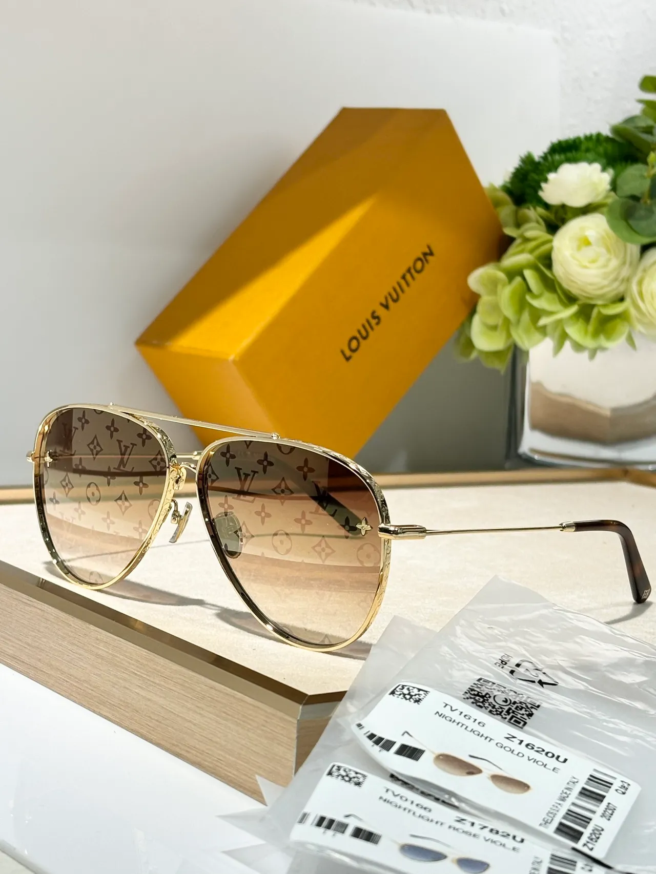 Louis Vuitton Nightlight Gold Violet Aviator Sunglasses 7