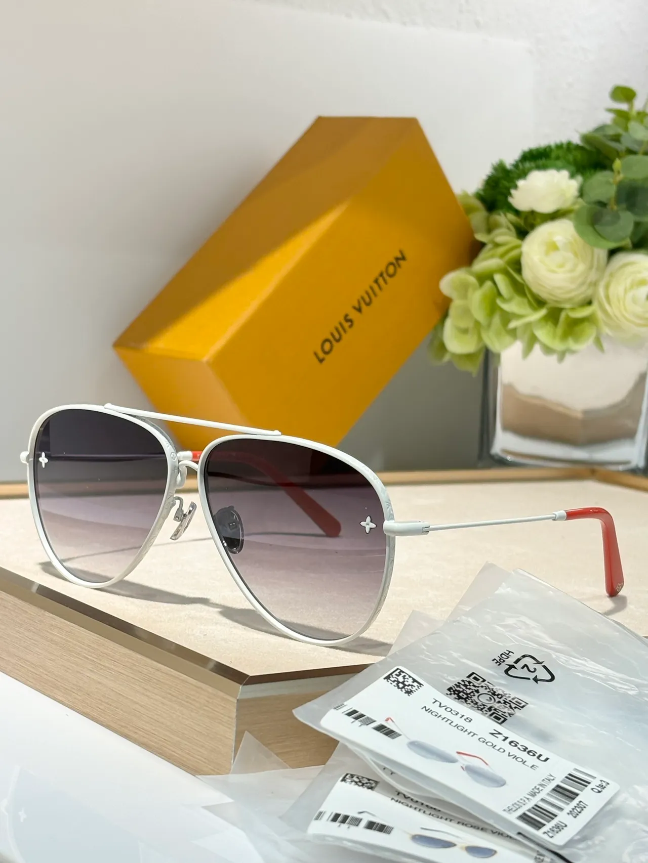 Louis Vuitton Nightlight Gold Violet Aviator Sunglasses 9