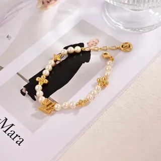 Louis Vuitton Pearl Strand Gold Beige Hardware Bracelet