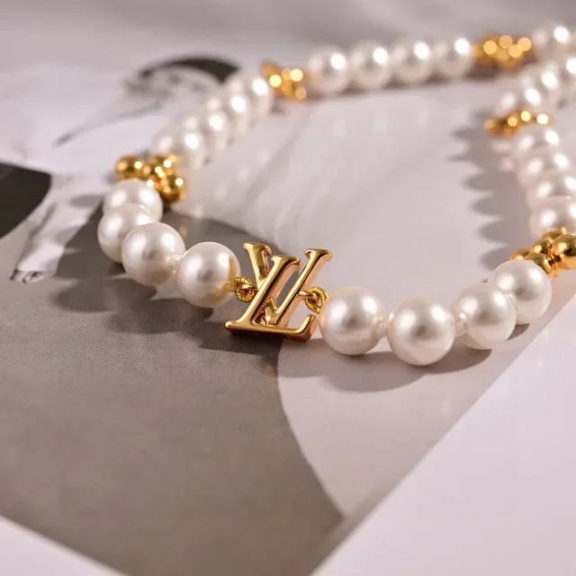 Louis Vuitton Pearl Strand Gold Beige Hardware Bracelet 3