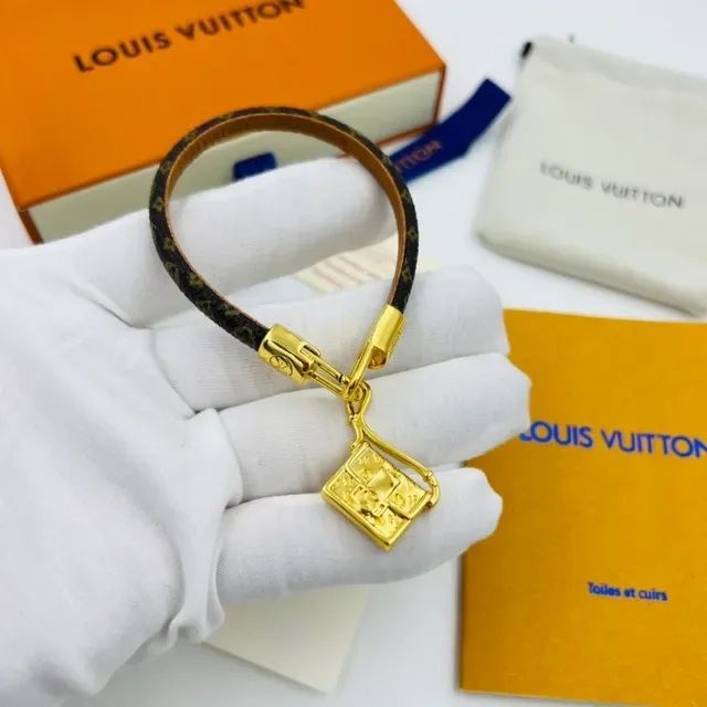 Louis Vuitton Petite Malle Monogram Canvas Gold-Tone Lock Charm Bracelet 5