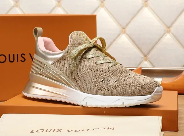 Louis Vuitton Run Away Beige Gold Knit Lifestyle Sneakers 4