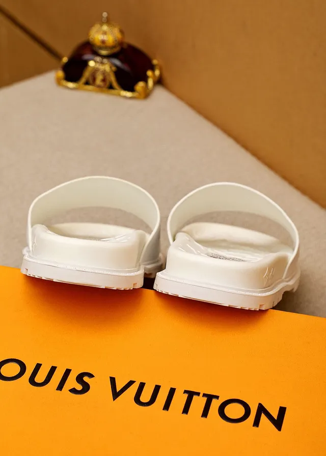 Louis Vuitton 奔逃 米色 紫色 模具 花押字 鞋底 超大 标志 鞋带 拖鞋 8