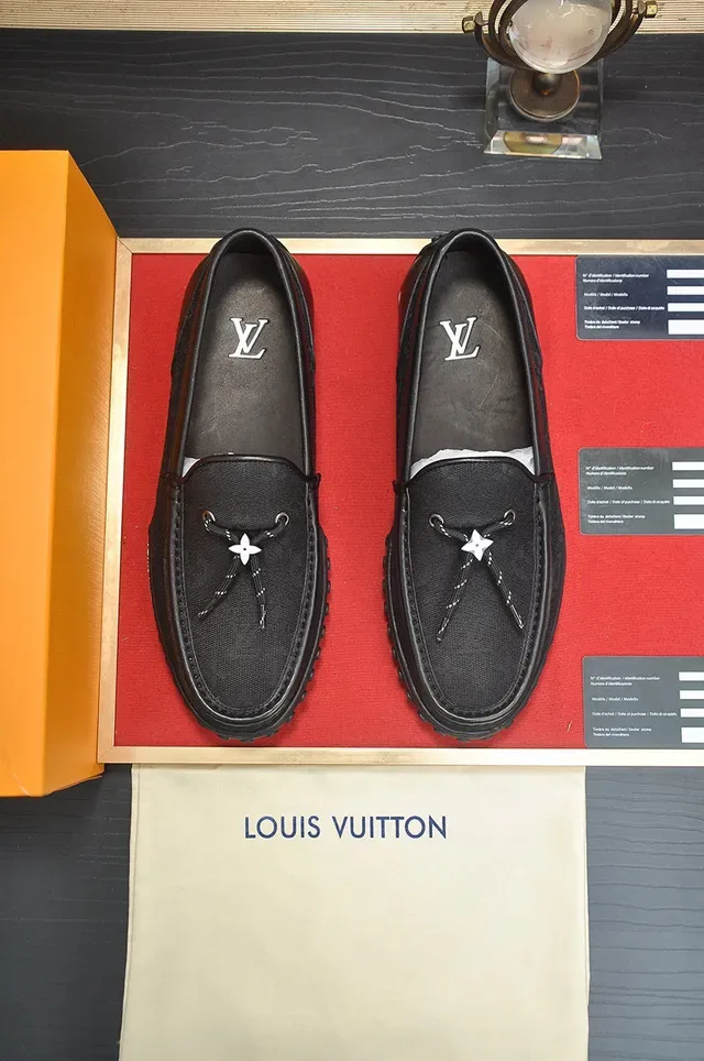 Louis Vuitton Run Away Loafer Noir Monogram Toile Cuir Talon Tassel Enfiler 2